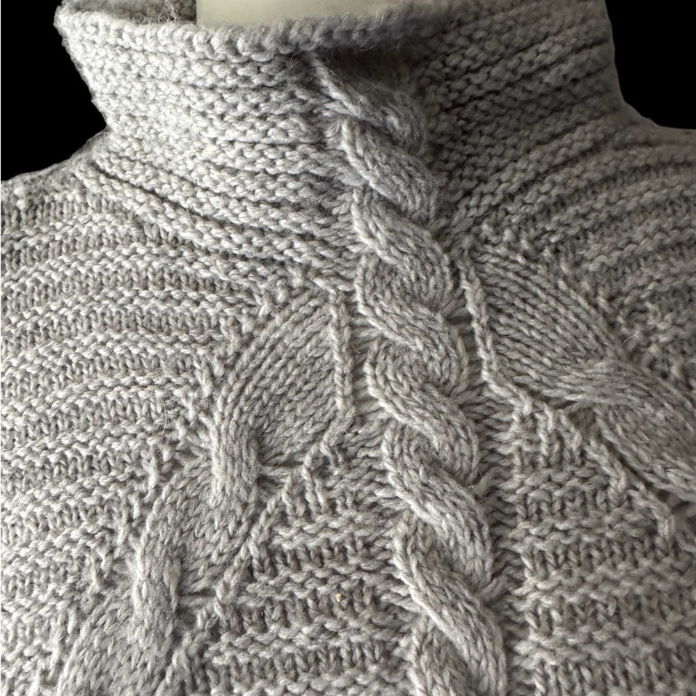 Gap grey sweater